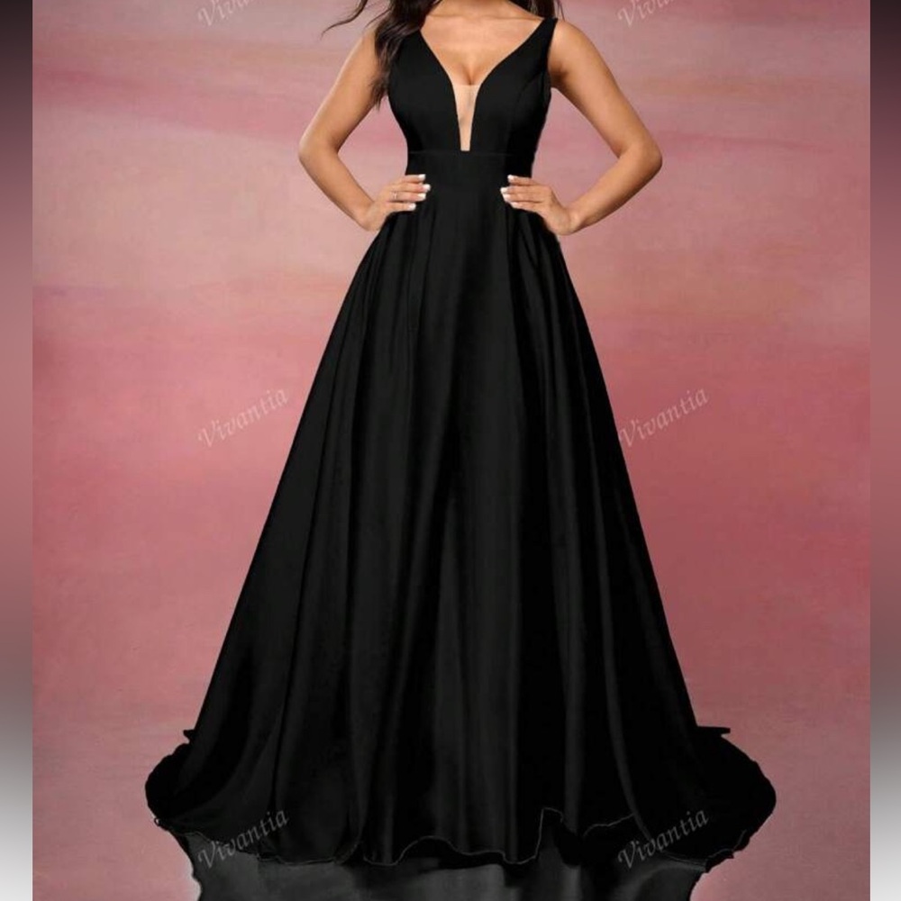 Elegant Black Evening Gown